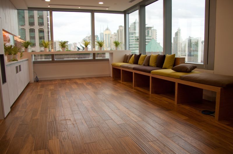 Commercial Hardwood Service