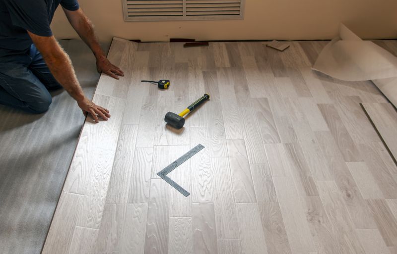How Laminate Floors Installation Handles Moisture And Wear
